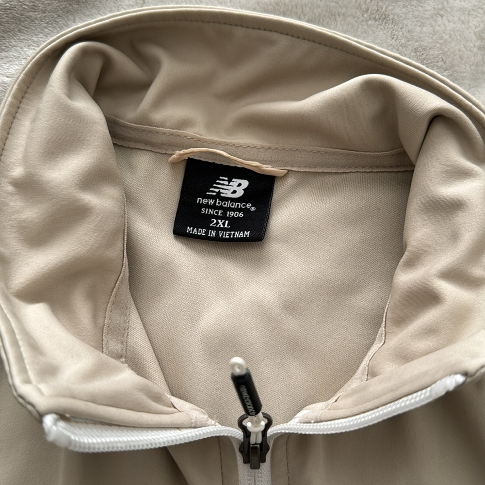 New Balance Track Jacket - Picture 2 of 2